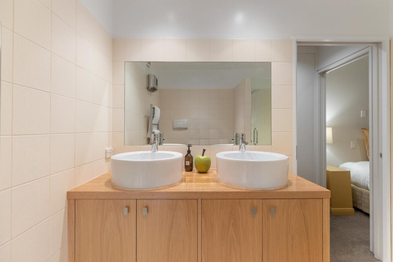 The Shotover Central Queenstown Luxury Exterior photo